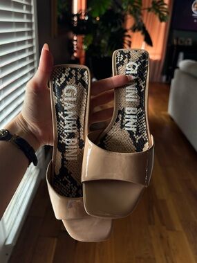 Gianni Bini heels